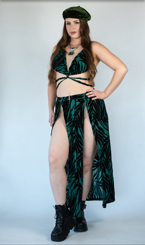 fashion, outfits, festival fashion, jacket pant set, unisex clothing, reversible jacket,  matching set, joggers, designer clothing, festival outfit, festival wear, rave wear, festival clothing, festival kimono, festival robe, resort wear, lounge wear, animal print jacket, animal print pants