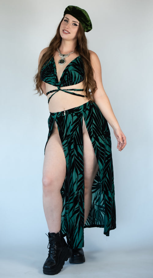 fashion, outfits, festival fashion, jacket pant set, unisex clothing, reversible jacket,  matching set, joggers, designer clothing, festival outfit, festival wear, rave wear, festival clothing, festival kimono, festival robe, resort wear, lounge wear, animal print jacket, animal print pants