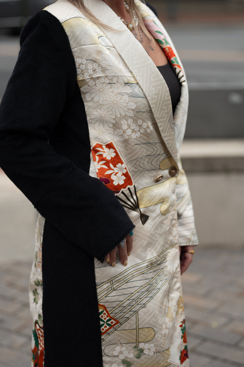 Akari - The Acension Coat
