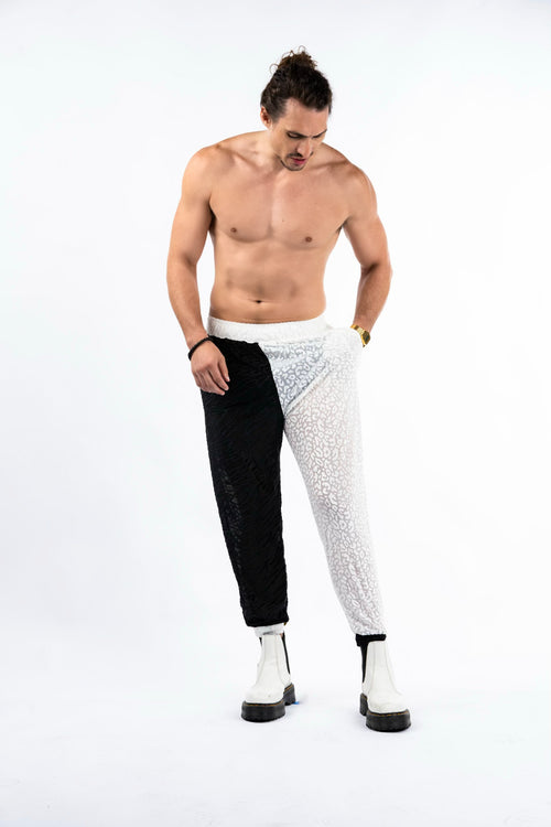 joggers, cheetah print joggers, animal print joggers, animal print set, animal print kimono, velvet kimono, velvet joggers, burnout velvet joggers, black and white pants, black and white joggers, animal print pants