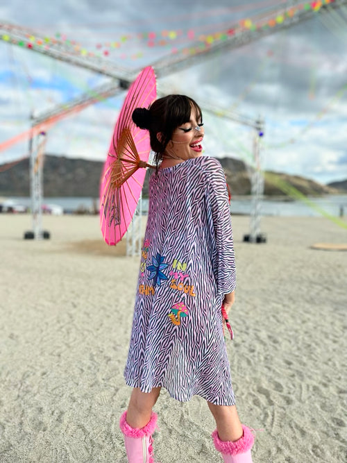 kimono, handmade, robe, mesh, lightweight kimono, festival kimono, festival robe, festival outfit, fashion kimono, funky robe, funky kimono, designer clothing, festival outfit, festival wear, rave wear, festival clothing, festival kimono, festival robe, resort wear, lounge wear, animal print jacket, animal print pants, festival robe, resort wear, lounge wear, animal print jacket, animal print pants, kimono jacket, festival jacket, tropical jacket, velvet jacket, festival set, festival kaftan, boho kaftan