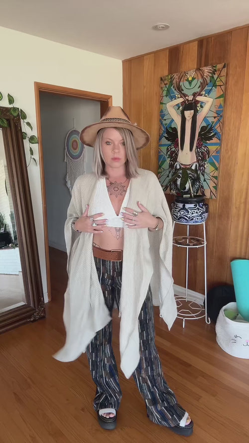 all natural kimono, wool kimono, wool robe, all natural robe, eco friendly robe, handmade wool kimono, handmade kimono, all natural  kimono, festival kimono, festival robe, festival fashion, fashion outfit, kimono, robe, all natural kimono, jacquard wool kimono, wool kimono