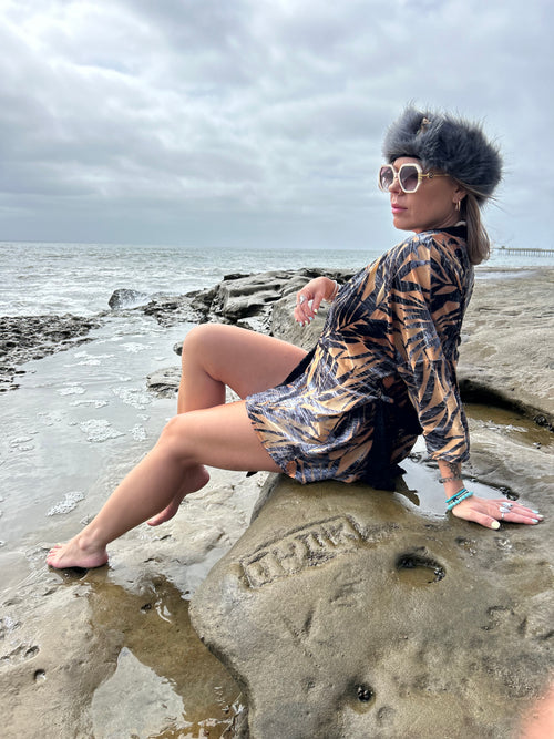 fashion, outfits, festival fashion, jacket pant set, unisex clothing, reversible jacket,  matching set, joggers, designer clothing, sexy robe, bathrobe, velvet robe, festival robe, festival kimono, sexy kimono, velvet kimono, festival outfit, fashion, outfits, festival fashion, jacket pant set, unisex clothing, reversible jacket,  matching set, joggers, designer clothing, festival outfit, festival wear, rave wear, festival clothing, festival kimono, festival robe, resort wear, lounge wear