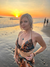 Load image into Gallery viewer, Costa Criss Cross Top
